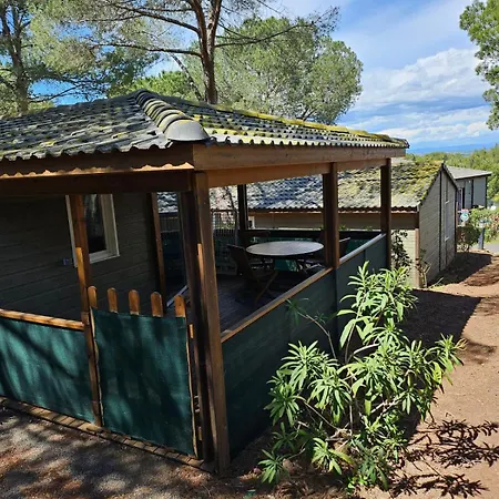 Familial Entre Les Pins * アグド