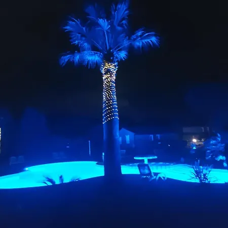 Familial Entre Les Pins בקתה